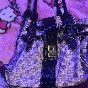 Guess Black and White Patterned Shoulder Bag